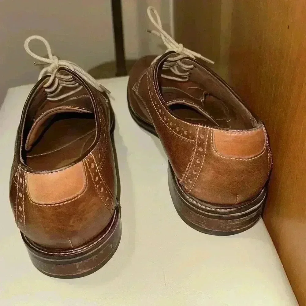 Johnston and Murphy men’s 10 1/2 dress shoe